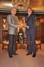 Amitabh Bachchan at Jhonny Walker Voyager award in Taj Hotel, Mumbai on 16th Dec 2012 (4).JPG